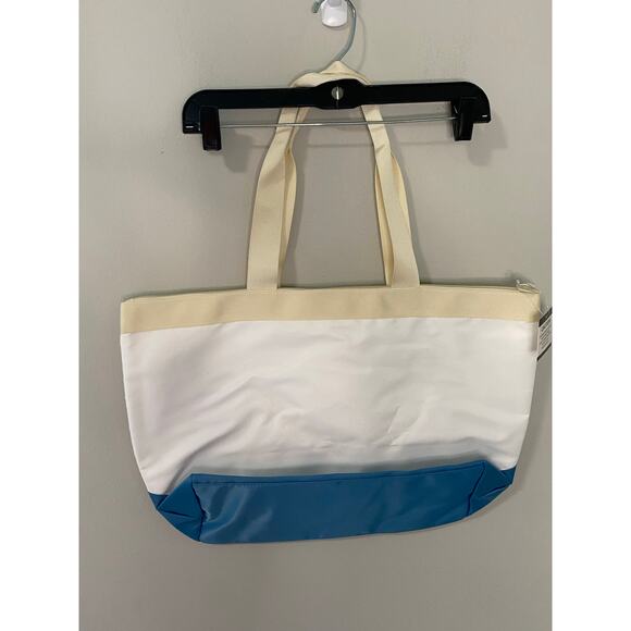 New Disney Cruise Ship Tote Shoulder Bag and Set of 2 Card Lanyard Holders - Picture 2 of 4